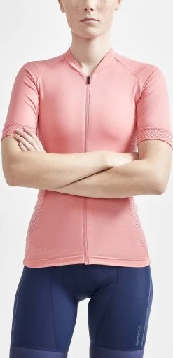 Craft Advance Endurance Fietsshirt W -Fietskleding en -uitrusting 2024 4975d1c1b7 1910553 740000 adv endur jersey w closeup1 original