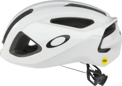 Oakley Aro3 Lite MIPS Racefiets Helm 7 Oakley Aro3 Lite MIPS Racefiets Helm -Fietskleding en -uitrusting aro3lite mips wit1